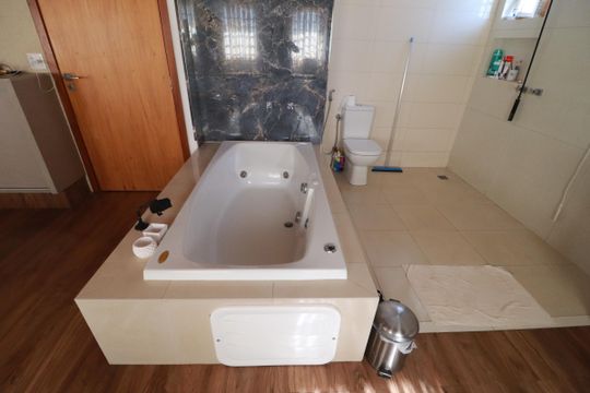 Casa para alugar com 4 quartos, 298m² em Parque dos Lagos, Ribeirão Preto