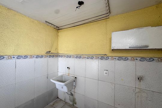 Edícula - Área de Serviço de casa de condomínio para alugar com 3 quartos, 150m² em Ciro Aranha, Rio de Janeiro