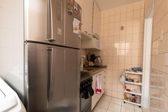 Cozinha e Área de Serviço de apartamento à venda com 2 quartos, 43m² em Água Verde, Curitiba