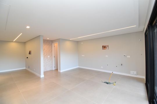 Sala/Cozinha de casa de condomínio à venda com 3 quartos, 187m² em Pilarzinho, Curitiba