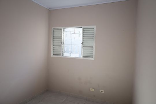 Quarto de casa para alugar com 2 quartos, 100m² em Jardim Cruzeiro, São Paulo