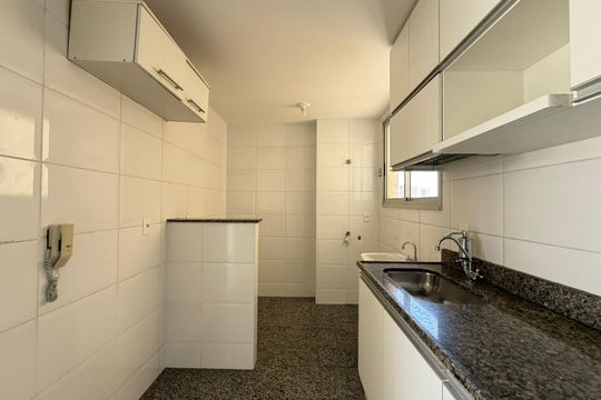 Cozinha de apartamento para alugar com 3 quartos, 80m² em Castelo, Belo Horizonte