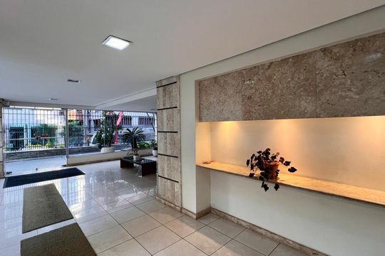 Apartamento à venda com 2 quartos, 77m² em Santo Antônio, Belo Horizonte