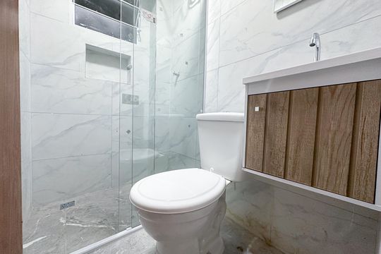 Banheiro de apartamento para alugar com 1 quarto, 30m² em Lapa, São Paulo