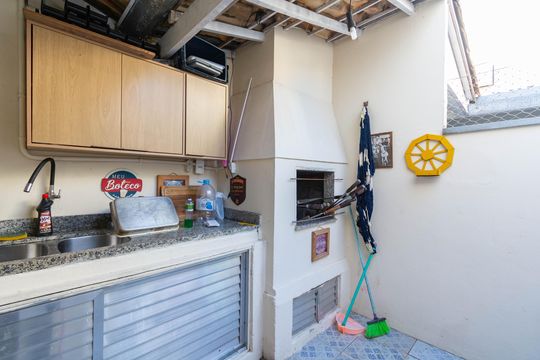Casa de Condomínio à venda com 2 quartos, 76m² em Rio Branco, Canoas