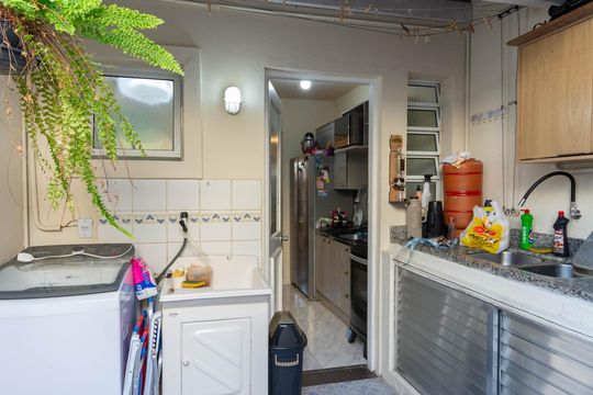 Casa de Condomínio à venda com 2 quartos, 76m² em Rio Branco, Canoas