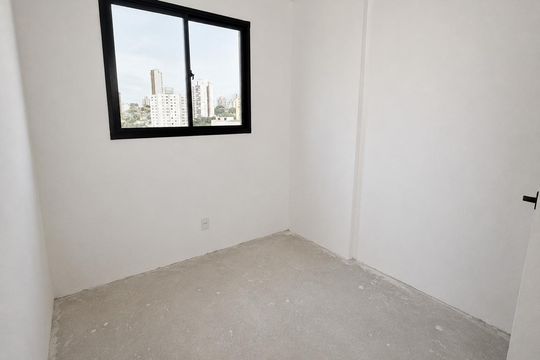 Quarto 2 de apartamento para alugar com 2 quartos, 34m² em Jardim Aeroporto, São Paulo