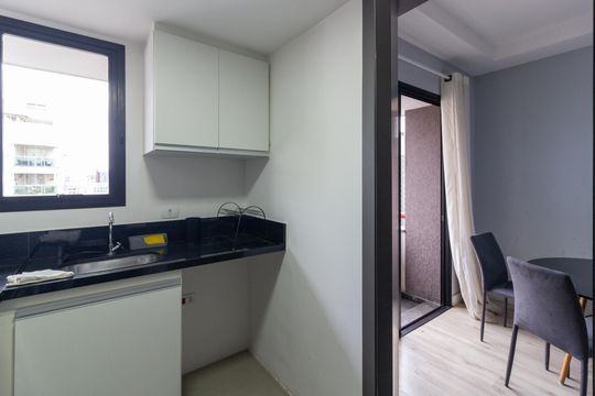 Cozinha de apartamento para alugar com 1 quarto, 42m² em Jardim Paulista, São Paulo