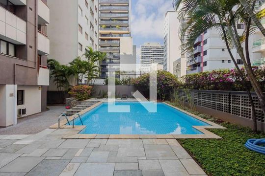 Área comum - Piscina de apartamento para alugar com 1 quarto, 42m² em Jardim Paulista, São Paulo