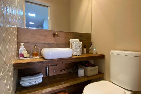 Cozinha Banheiro de casa de condomínio à venda com 3 quartos, 190m² em Cidade São Francisco, São Paulo