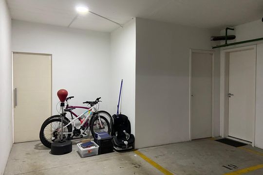 Garagem de casa de condomínio à venda com 3 quartos, 190m² em Cidade São Francisco, São Paulo