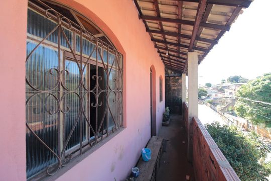 Casa 1 | Varanda de casa à venda com 2 quartos, 212m² em Tupi A, Belo Horizonte