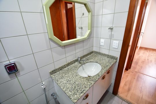 Banheiro de apartamento à venda com 2 quartos, 61m² em Jardim Nossa Senhora Auxiliadora, Campinas