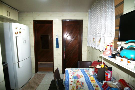 Cozinha de apartamento à venda com 3 quartos, 120m² em Olaria, Rio de Janeiro