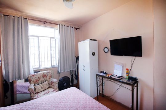 Quarto 1 de apartamento à venda com 3 quartos, 120m² em Olaria, Rio de Janeiro