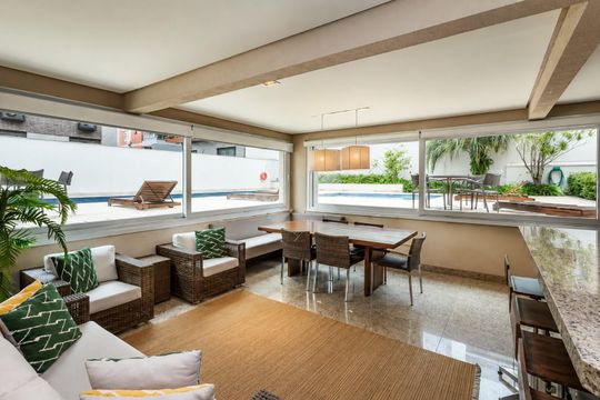 Apartamento para alugar com 3 quartos, 123m² em Petrópolis, Porto Alegre