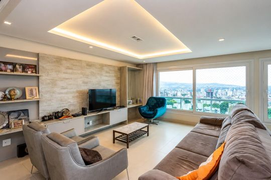 Apartamento para alugar com 3 quartos, 123m² em Petrópolis, Porto Alegre