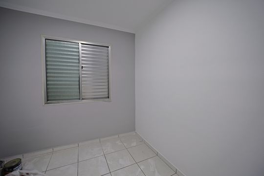 Quarto 2 de apartamento para alugar com 2 quartos, 57m² em Conjunto Habitacional Padre Jose de Anchieta, São Paulo