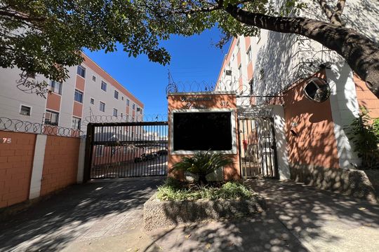 Apartamento à venda com 2 quartos, 55m² em Cabral, Contagem