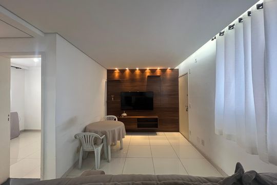 Sala de apartamento à venda com 2 quartos, 55m² em Cabral, Contagem