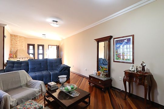 Sala de casa à venda com 3 quartos, 115m² em Costa E Silva, Porto Alegre