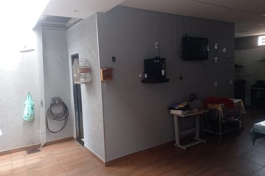 Área externa de casa à venda com 3 quartos, 130m² em Vila Rizzo, Goiânia