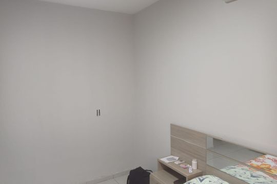 Quarto de casa à venda com 3 quartos, 130m² em Vila Rizzo, Goiânia