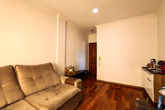 Sala de apartamento à venda com 3 quartos, 80m² em Cinquentenario, Belo Horizonte
