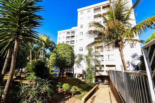 Fachada do bloco de apartamento à venda com 3 quartos, 80m² em Cinquentenario, Belo Horizonte