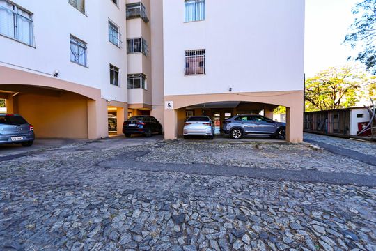 Garagem de apartamento à venda com 3 quartos, 80m² em Cinquentenario, Belo Horizonte