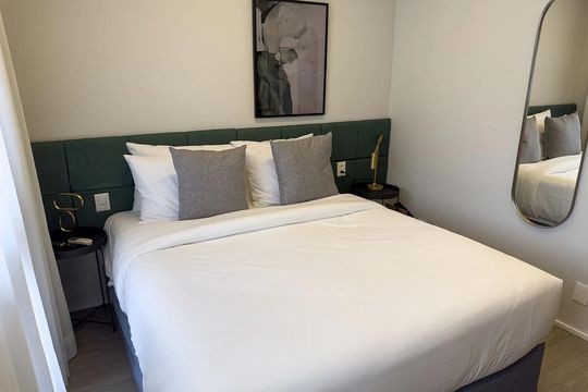 Sala/Quarto de apartamento à venda com 1 quarto, 26m² em Santo Amaro, São Paulo