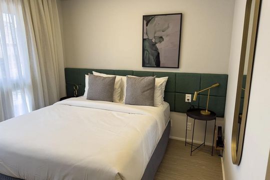 Sala/Quarto de apartamento à venda com 1 quarto, 26m² em Santo Amaro, São Paulo