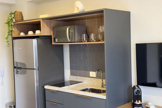 Cozinha de apartamento à venda com 1 quarto, 26m² em Santo Amaro, São Paulo
