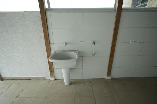 Área de Serviço de apartamento para alugar com 2 quartos, 114m² em Vila Eldizia, Santo André