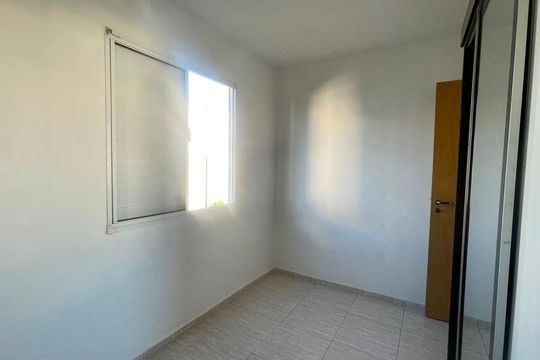 Apartamento para alugar com 2 quartos, 44m² em Jardim Isis, Cotia