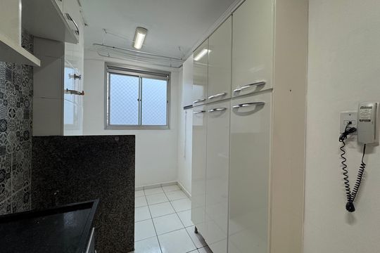 Cozinha de apartamento para alugar com 2 quartos, 55m² em Jardim Roberto, Osasco