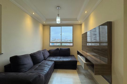 Sala de apartamento para alugar com 2 quartos, 55m² em Jardim Roberto, Osasco