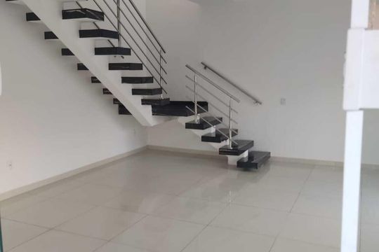 Sala de casa de condomínio para alugar com 3 quartos, 160m² em Arsenal, São Gonçalo