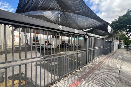 Fachada de apartamento à venda com 2 quartos, 180m² em Santa Amelia, Belo Horizonte