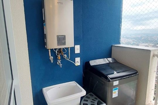 Área de serviço de apartamento para alugar com 2 quartos, 73m² em Jardim Esperanca, Barueri
