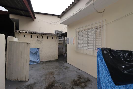 Quintal da Casa 1 de casa à venda com 3 quartos, 340m² em Jardim Santo André, Santo André