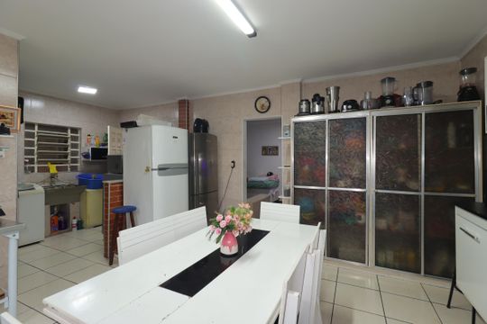 Cozinha da Casa 2 de casa à venda com 3 quartos, 340m² em Jardim Santo André, Santo André