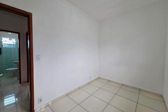 Quarto 2 de casa de condomínio para alugar com 2 quartos, 59m² em Vila Antartica, Praia Grande
