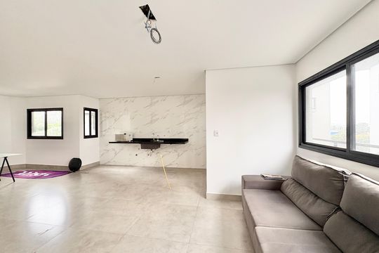 Casa à venda com 3 quartos, 103m² em Parque Sao Domingos, São Paulo