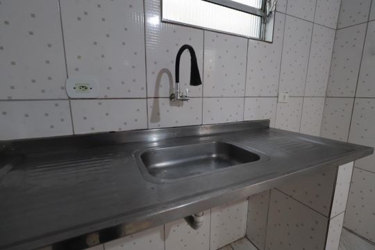 Cozinha de casa para alugar com 2 quartos, 60m² em Chácara Califórnia, São Paulo