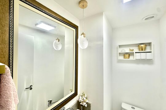 Banheiro 2 de apartamento para alugar com 1 quarto, 60m² em Santo Amaro, São Paulo