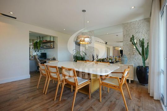 Apartamento à venda com 4 quartos, 223m² em Jardim Marajoara, São Paulo