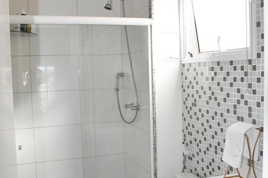 banheiro suite 1 de apartamento à venda com 3 quartos, 229m² em Retiro, Jundiaí
