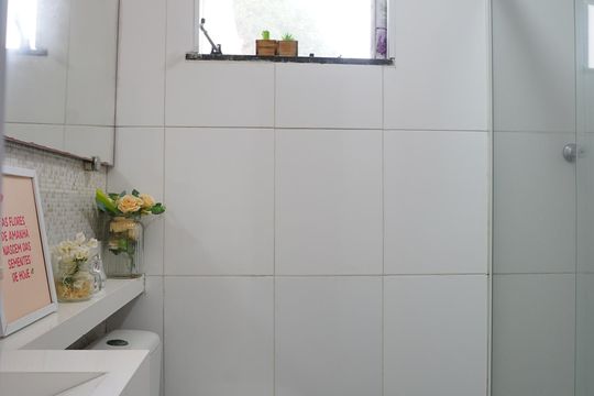 Banheiro 1 de casa para alugar com 3 quartos, 360m² em Santa Paula, Maricá