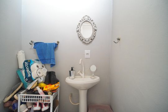 Lavabo de casa para alugar com 1 quarto, 100m² em São Miguel, São Leopoldo